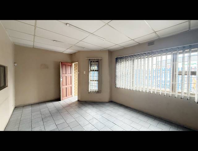 440M² WAREHOUSE TO LET IN WADEVILLE